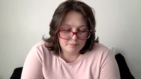 missmistressmal online show from May 7, 2026, 7:41 pm