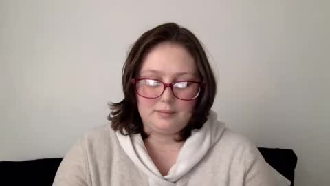 missmistressmal online show from May 12, 2026, 4:59 pm