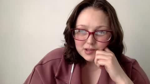 missmistressmal online show from June 1, 2026, 8:32 pm