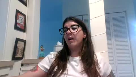 Snapshot of missmonatoyou chatting on May 16, 2026, 10:30 pm MissMona online show from May 16, 2026, 10:30 pm