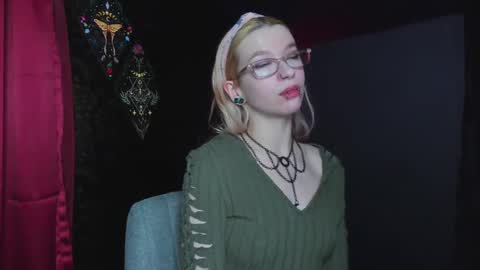 Mistress Nikki Vill online show from February 12, 2025, 4:54 am