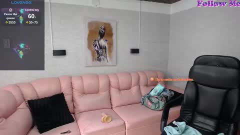 Penelope online show from February 20, 2025, 3:08 pm