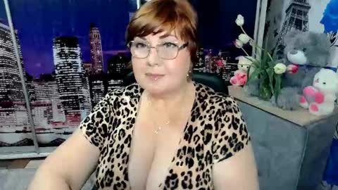 Snapshot of missritabella chatting on May 11, 2026, 6:16 pm Rita online show from May 11, 2026, 6:16 pm