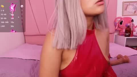 Snapshot of misss__luna chatting on February 22, 2025, 10:20 pm Luna online show from February 22, 2025, 10:20 pm