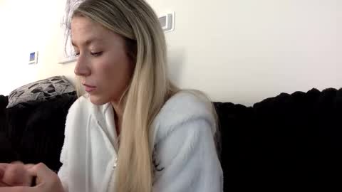 Snapshot of misss_alyssaaa chatting on May 6, 2026, 3:17 pm Alyssa online show from May 6, 2026, 3:17 pm