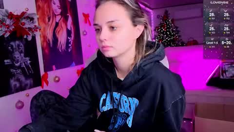 . online show from December 14, 2025, 6:41 am