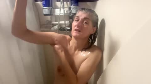 Miss Spooky Silverstacker online show from January 23, 2025, 11:48 am