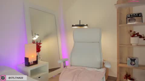 Fernanda Davila online show from March 6, 2025, 11:31 pm