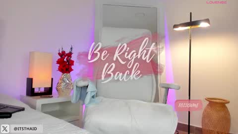 Fernanda Davila online show from March 12, 2025, 2:30 am