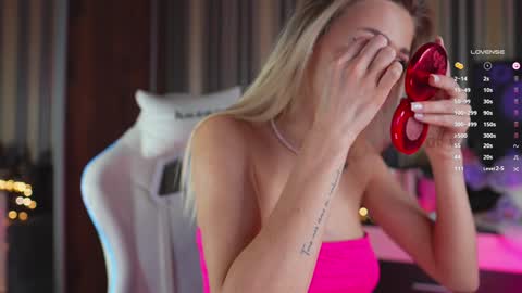 Snapshot of misstics_ chatting on January 9, 2025, 6:47 pm Eva online show from January 9, 2025, 6:47 pm