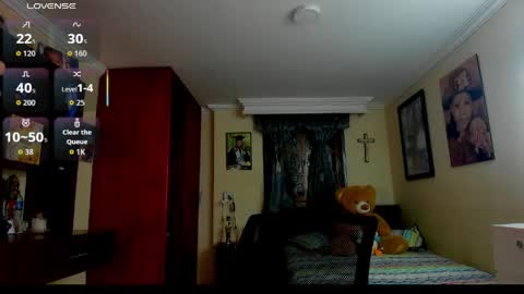 missvalery1 online show from April 6, 2026, 11:38 pm
