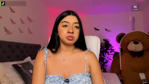 Mafe Jimenez online show from May 5, 2026, 12:57 pm