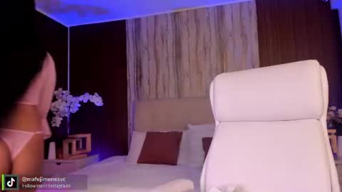 Mafe Jimenez online show from July 24, 2026, 11:25 pm