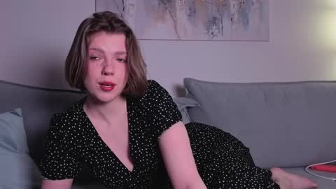 Snapshot of missvikiki chatting on May 31, 2026, 11:39 pm Polly online show from May 31, 2026, 11:39 pm