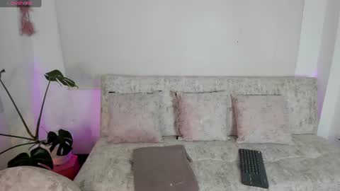 Snapshot of missweetpeach chatting on June 10, 2026, 11:46 pm Pau OFmissweetpeach online show from June 10, 2026, 11:46 pm