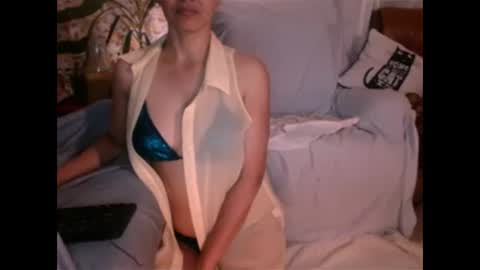 Snapshot of misswid chatting on March 10, 2025, 9:32 am Misswid online show from March 10, 2025, 9:32 am