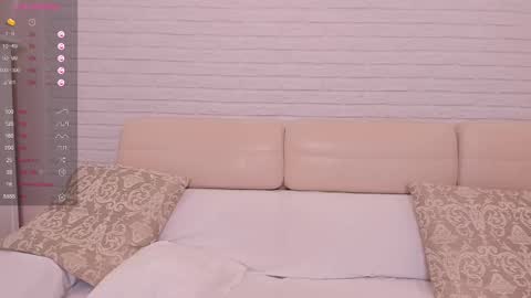 missxcaprice online show from March 12, 2025, 9:02 am