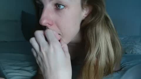 Snapshot of missxmonique chatting on July 7, 2026, 6:47 am Monique online show from July 7, 2026, 6:47 am