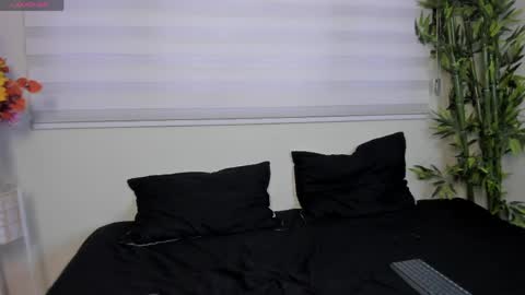 Snapshot of missy_davis chatting on May 29, 2026, 8:29 pm Miss online show from May 29, 2026, 8:29 pm