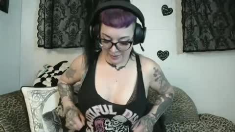 Missy Dee online show from May 2, 2026, 7:35 am