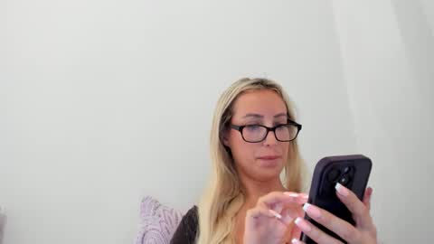 Snapshot of missy_matrix chatting on June 2, 2026, 8:49 am Missy matrix online show from June 2, 2026, 8:49 am