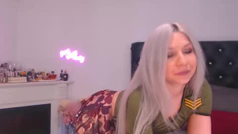 Snapshot of missycrystal chatting on April 30, 2026, 6:47 pm Crystal online show from April 30, 2026, 6:47 pm