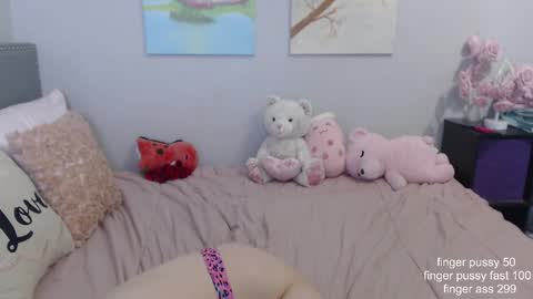 Snapshot of missyinpinkk chatting on February 10, 2025, 7:58 am Missy online show from February 10, 2025, 7:58 am