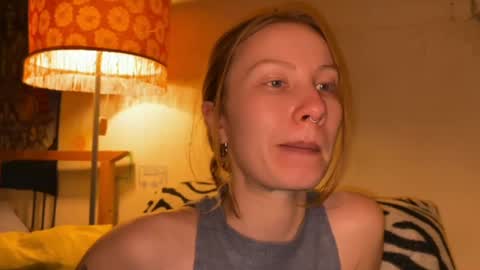 Snapshot of misszlataa chatting on March 5, 2025, 4:02 pm Zlata online show from March 5, 2025, 4:02 pm