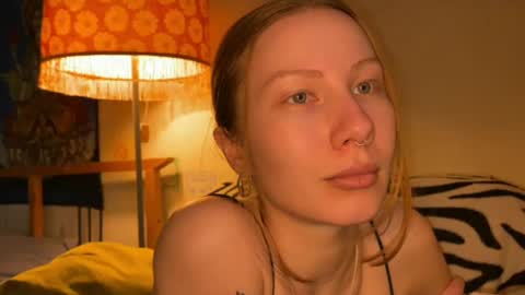 Snapshot of misszlataa chatting on March 6, 2025, 9:25 am Zlata online show from March 6, 2025, 9:25 am