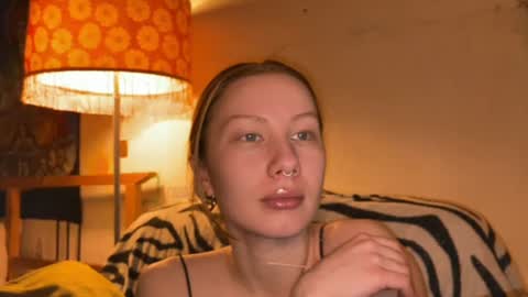 Snapshot of misszlataa chatting on March 11, 2025, 3:34 pm Zlata online show from March 11, 2025, 3:34 pm