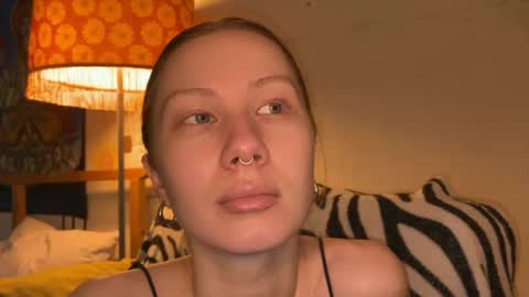 Snapshot of misszlataa chatting on March 12, 2025, 8:51 am Zlata online show from March 12, 2025, 8:51 am