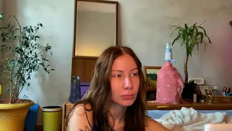 Snapshot of misszlataa chatting on September 15, 2025, 9:53 am Zlata online show from September 15, 2025, 9:53 am