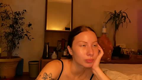 Snapshot of misszlataa chatting on September 16, 2025, 2:18 pm Zlata online show from September 16, 2025, 2:18 pm