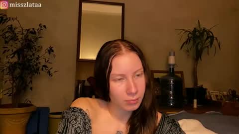 Snapshot of misszlataa chatting on November 18, 2025, 6:34 pm Zlata online show from November 18, 2025, 6:34 pm