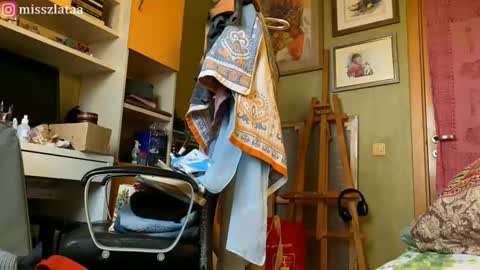 Snapshot of misszlataa chatting on December 18, 2025, 7:58 am Zlata online show from December 18, 2025, 7:58 am