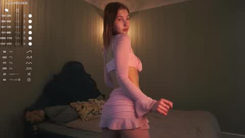 Mia online show from March 14, 2026, 4:56 pm