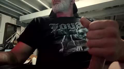 AJ online show from October 29, 2025, 1:30 am