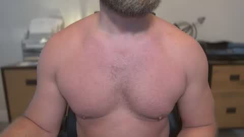 Snapshot of mister_dilf chatting on July 22, 2026, 1:14 pm MISTER DILF online show from July 22, 2026, 1:14 pm