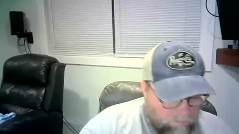 Mr. Happy online show from February 17, 2025, 7:58 am