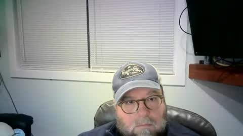 Mr. Happy online show from February 18, 2025, 1:54 am