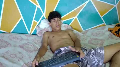 Snapshot of mister_jhonxxx chatting on February 24, 2025, 7:52 pm mister_jhonxxx online show from February 24, 2025, 7:52 pm