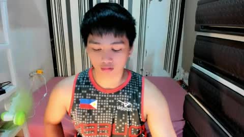 Snapshot of mister_officer chatting on April 1, 2026, 10:18 pm SAINT SACHI will make your day online show from April 1, 2026, 10:18 pm