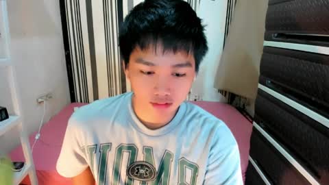 Snapshot of mister_officer chatting on April 5, 2026, 8:39 pm SAINT SACHI will make your day online show from April 5, 2026, 8:39 pm