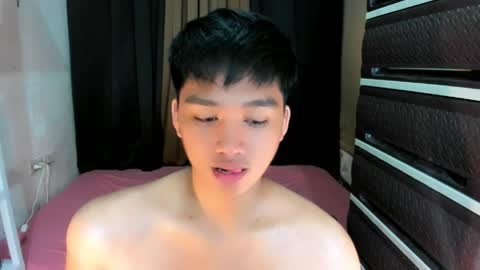 Snapshot of mister_officer chatting on April 15, 2026, 7:58 pm SAINT SACHI will make your day online show from April 15, 2026, 7:58 pm