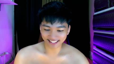 Snapshot of mister_officer chatting on April 22, 2026, 5:58 pm SAINT SACHI will make your day online show from April 22, 2026, 5:58 pm