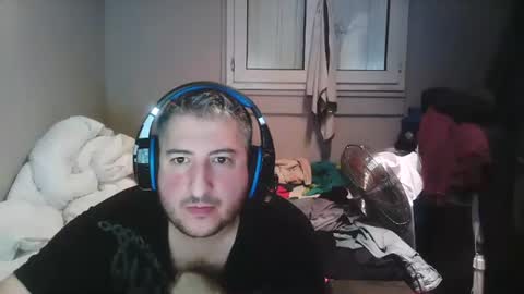 Snapshot of misterbelled chatting on October 18, 2025, 11:33 am misterbelled online show from October 18, 2025, 11:33 am