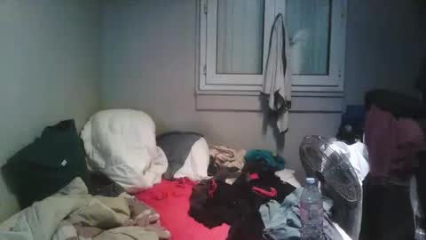 Snapshot of misterbelled chatting on October 19, 2025, 12:00 am misterbelled online show from October 19, 2025, 12:00 am