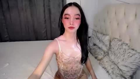 CRISHA  online show from April 10, 2026, 9:36 am