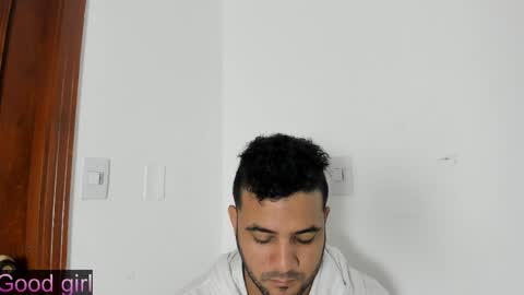 Snapshot of mistic_orgamsxxx18 chatting on June 1, 2026, 1:13 pm Sexy couple ready to play without limits here we do everything online show from June 1, 2026, 1:13 pm