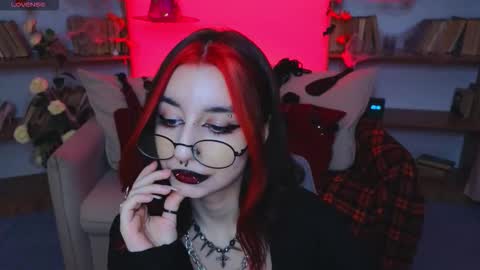 Snapshot of mistress__marcelline chatting on October 26, 2025, 11:05 am Marcelline online show from October 26, 2025, 11:05 am